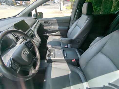 Used 2025 Honda Odyssey Sport-L image 13