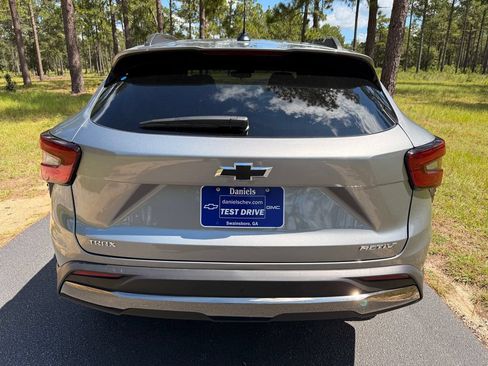 New 2026 Chevrolet Trax ACTIV w/ Driver Confidence Package FWD image 4