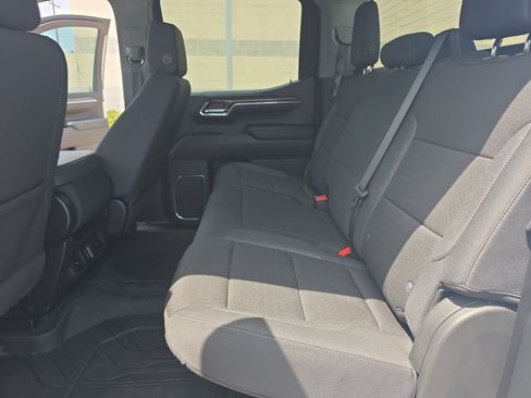Used 2024 Chevrolet Silverado 1500 LT AWD/4WD image 17