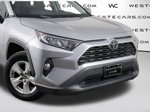 Used 2021 Toyota RAV4 XLE w/ Convenience Package FWD image 49
