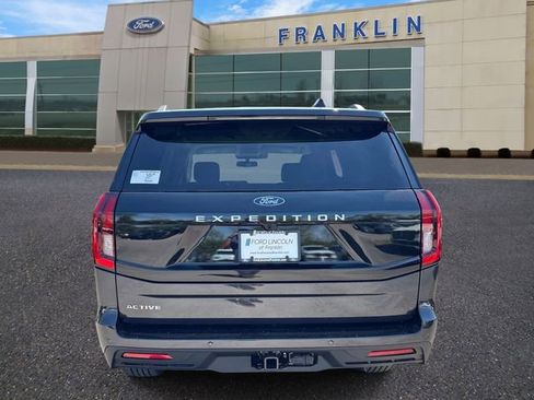 New 2026 Ford Expedition Active RWD image 6