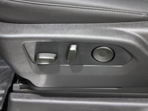 Used 2026 Chevrolet Silverado 1500 LTZ AWD/4WD image 5