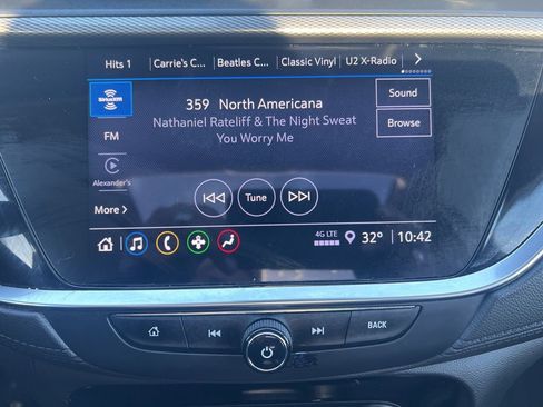 Used 2023 Buick Encore GX Essence w/ Experience Buick Package image 15