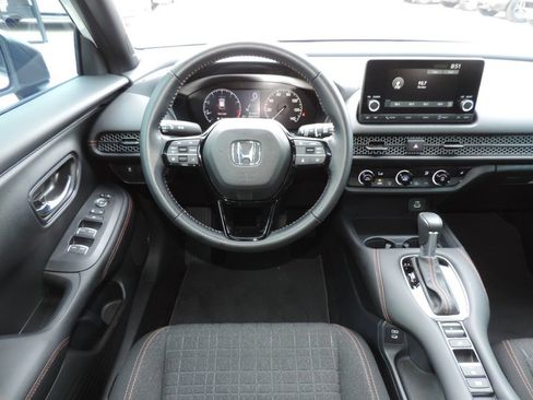 Used 2025 Honda HR-V Sport image 22