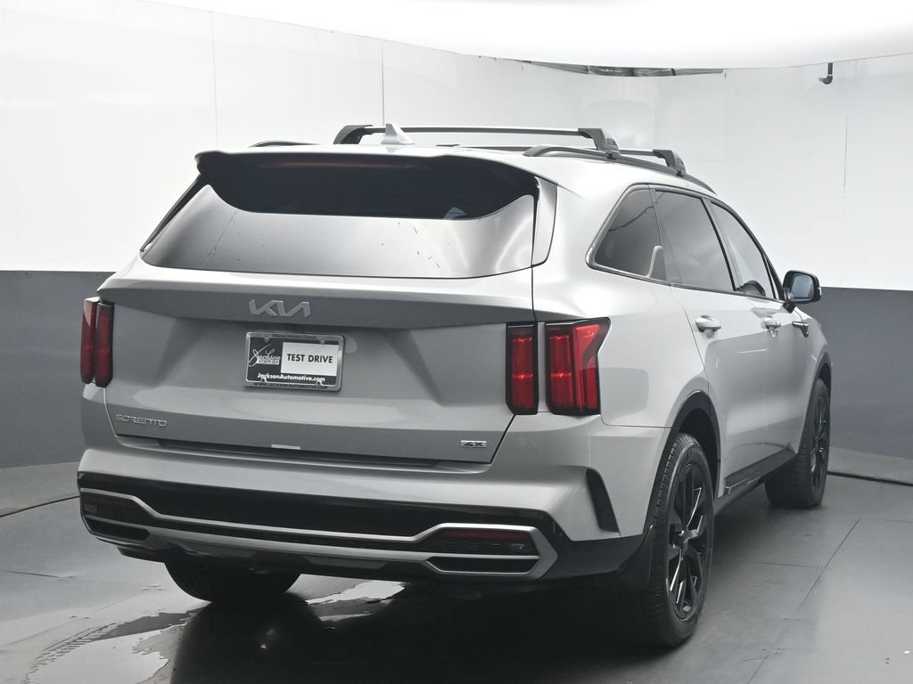 Used 2023 Kia Sorento SX AWD/4WD image 7