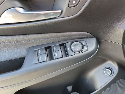 Used 2024 Buick Envista Sport Touring w/ Convenience I Package image 28