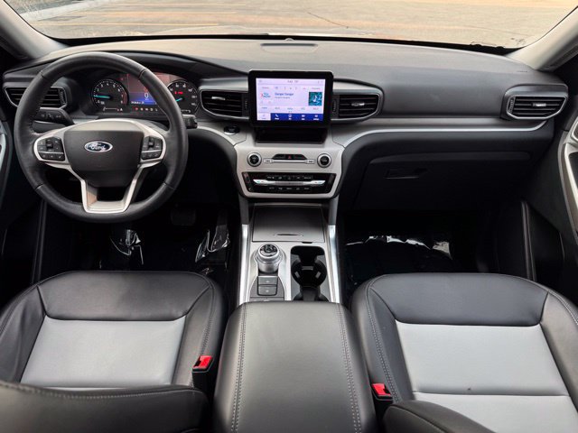 Certified 2023 Ford Explorer XLT w/ Equipment Group 202A AWD/4WD image 13