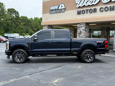 Used 2023 Ford F250 XL w/ STX Appearance Package AWD/4WD image 2