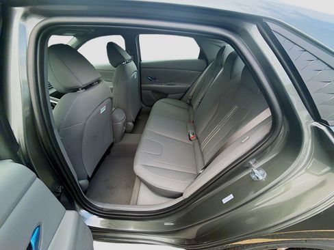 New 2026 Hyundai Elantra Sport FWD image 17