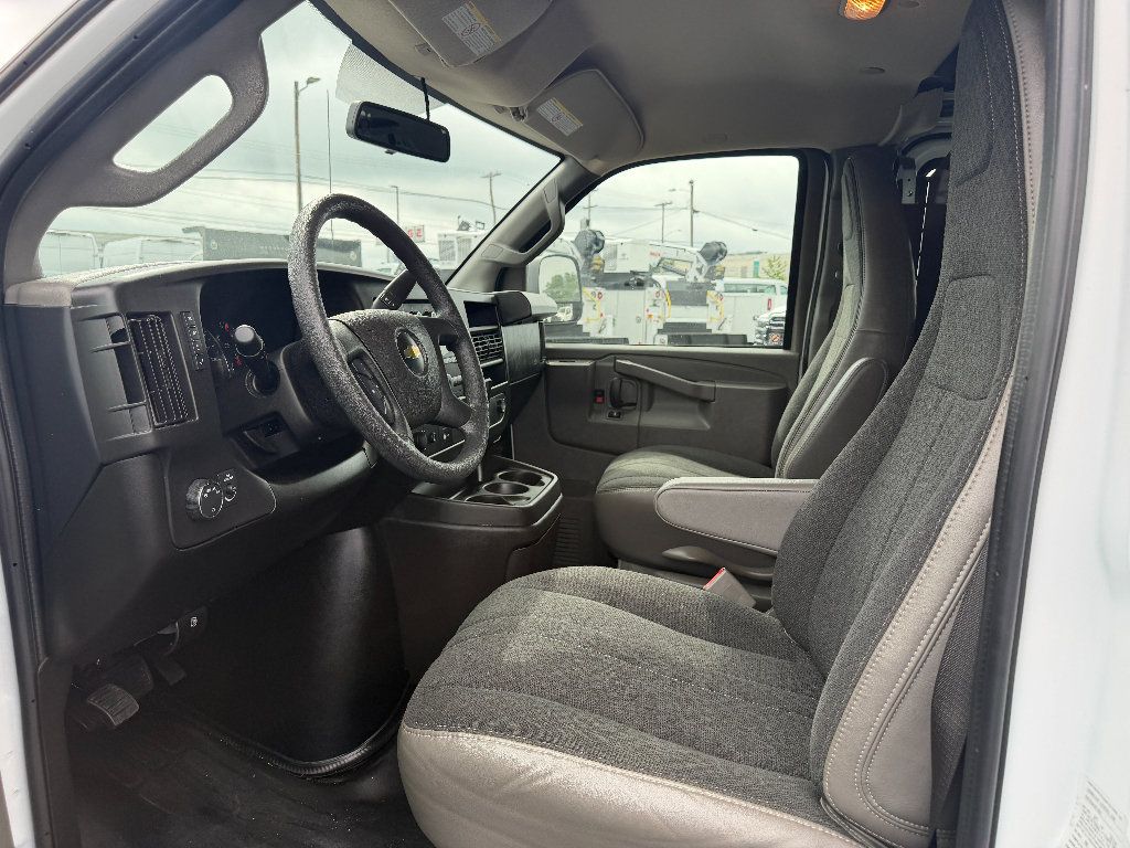 Used 2024 Chevrolet Express 2500 w/ Driver Convenience Package RWD image 10