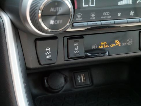 Certified 2025 Toyota RAV4 XLE Premium w/ Weather Package AWD/4WD image 31