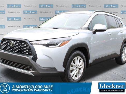 Used 2023 Toyota Corolla Cross LE image 1