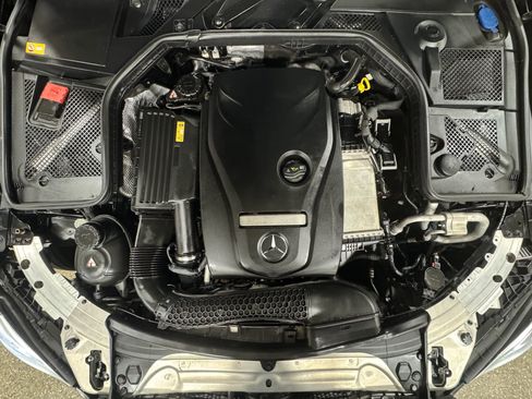 Used 2015 Mercedes-Benz C 300 Sedan image 32