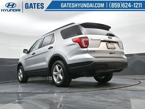 Used 2018 Ford Explorer Base image 41