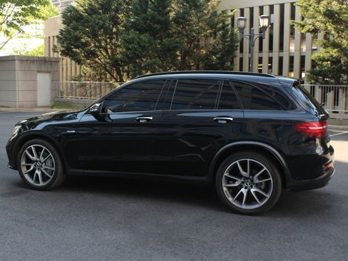 Used 2019 Mercedes-Benz GLC 43 AMG 4MATIC image 9