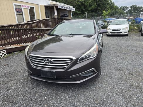 Used 2015 Hyundai Sonata SE FWD image 4