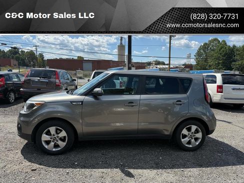 Used 2019 Kia Soul image 1