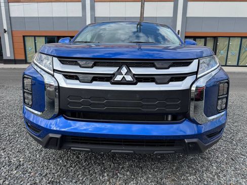 Used 2024 Mitsubishi Outlander Sport SE AWD/4WD image 2