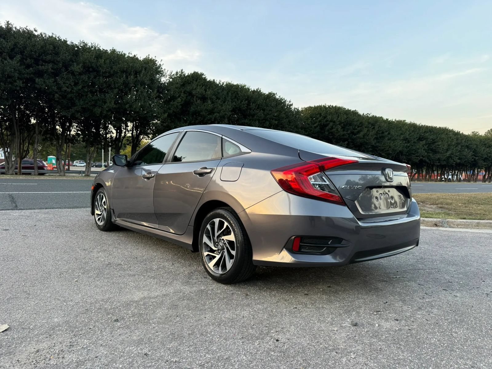 Used 2016 Honda Civic EX image 5