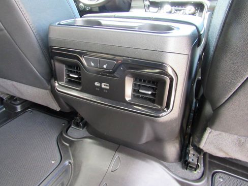 Used 2025 GMC Sierra 2500 AT4 AWD/4WD image 45