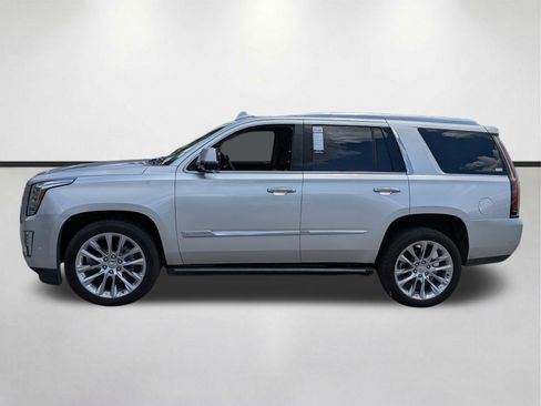 Used 2019 Cadillac Escalade Premium Luxury AWD/4WD image 7