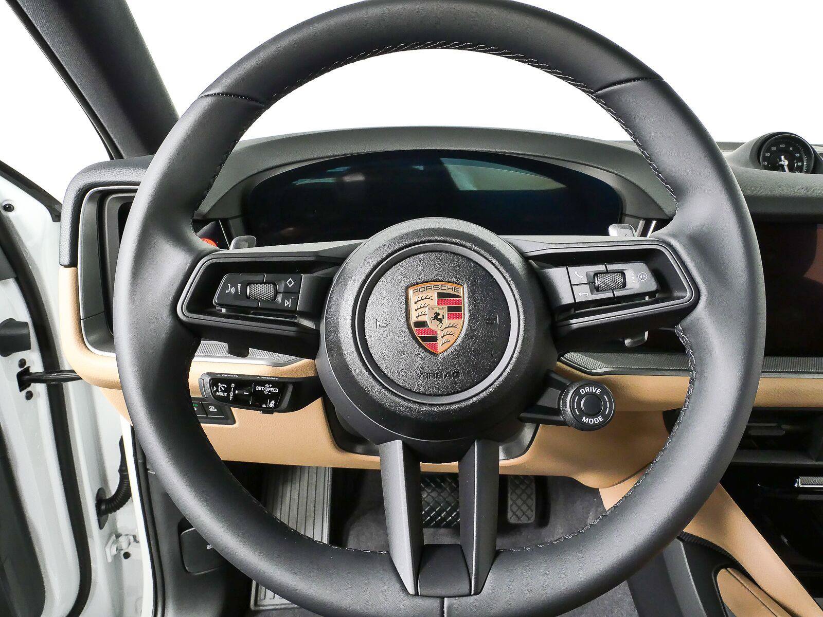 New 2026 Porsche Cayenne Coupe AWD/4WD image 10