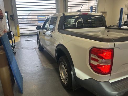 Used 2025 Ford Maverick XL FWD image 5