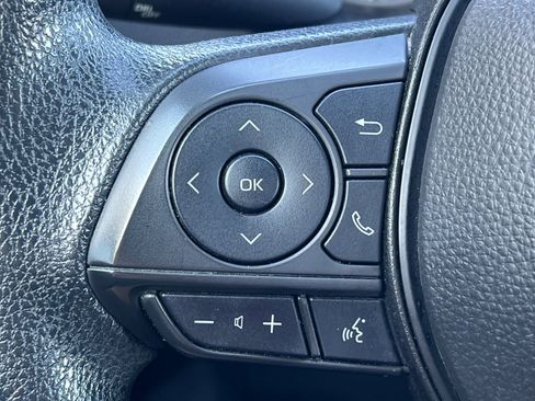 Used 2024 Toyota Corolla LE image 30