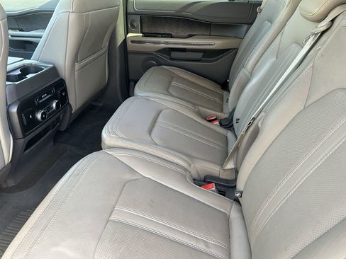 Used 2019 Ford Expedition Limited w/ Driver Assistance Package AWD/4WD image 12