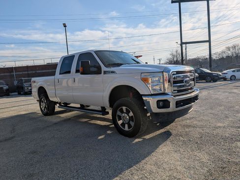Used 2016 Ford F250 Lariat w/ Lariat Interior Package image 3