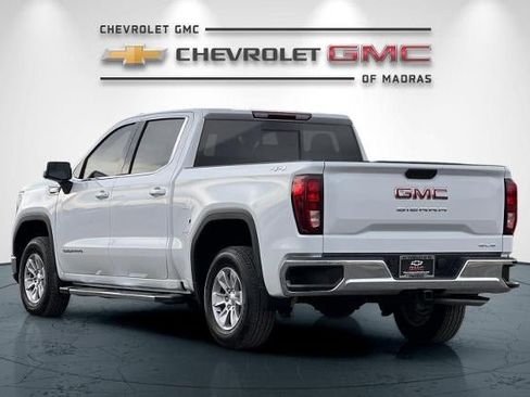 New 2026 GMC Sierra 1500 SLE w/ Preferred Package image 5