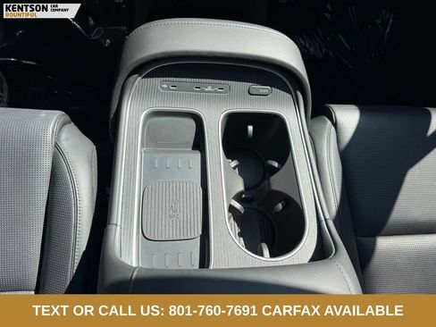 Used 2026 Hyundai Palisade Calligraphy FWD image 23