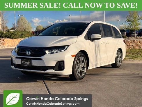 New 2026 Honda Odyssey Touring image 4