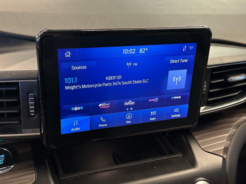 Used 2020 Ford Explorer Limited AWD/4WD image 12