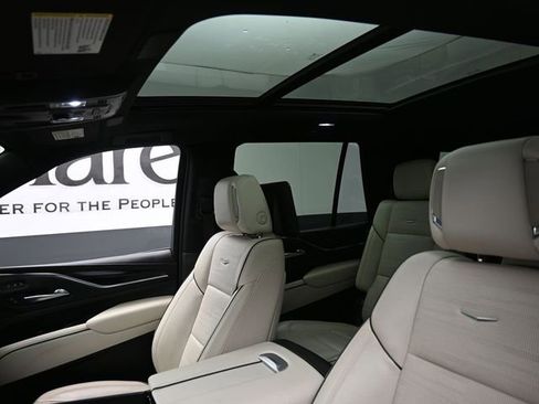 Used 2021 Cadillac Escalade Sport w/ Driver Assist Tech Package AWD/4WD image 17