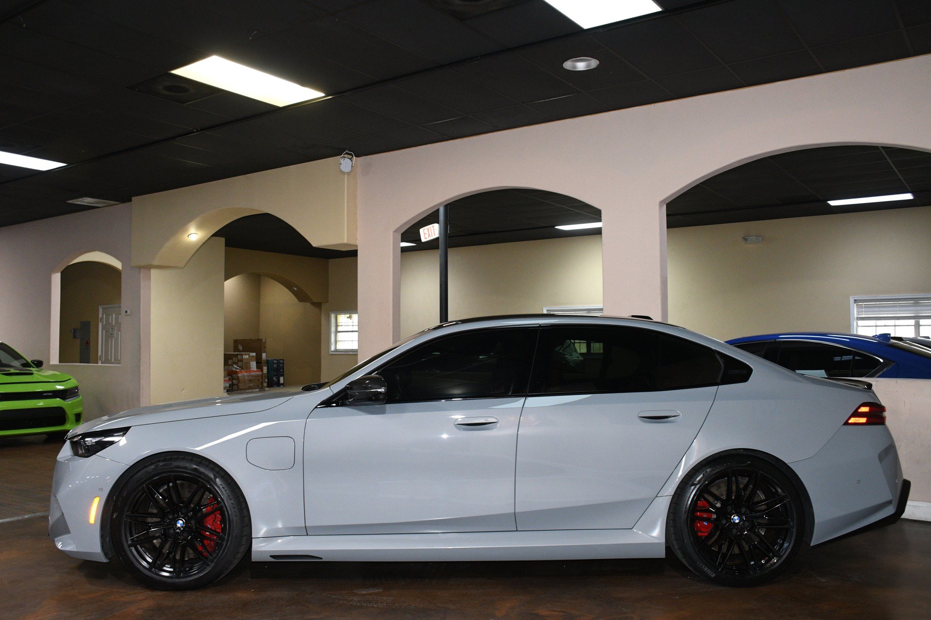 Used 2025 BMW M5 w/ Carbon Package AWD/4WD image 51