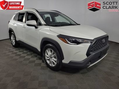 Used 2023 Toyota Corolla Cross LE w/ Moonroof Package