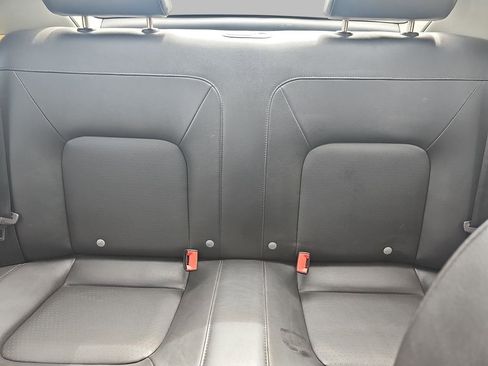 Used 2010 Volkswagen Beetle Coupe FWD image 17