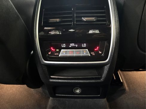 Used 2019 BMW X5 xDrive40i w/ Convenience Package image 29