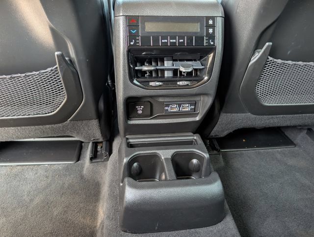 Used 2022 Jeep Grand Cherokee L Limited AWD/4WD image 20