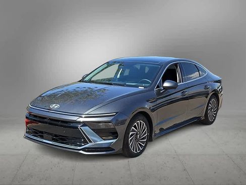 New 2025 Hyundai Sonata Limited image 4