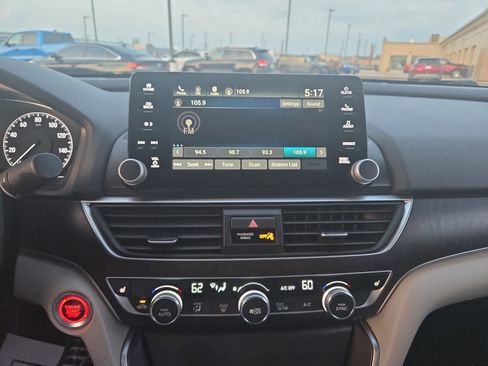 Used 2018 Honda Accord EX-L image 16