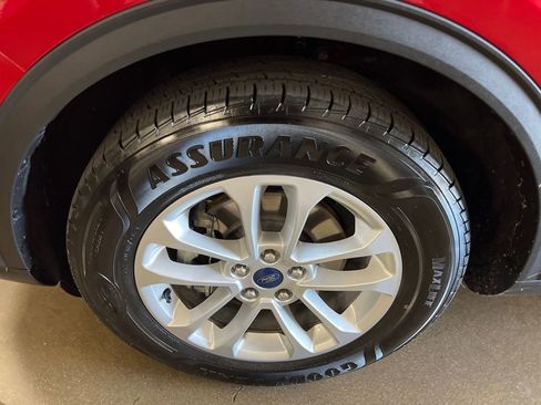 Used 2020 Ford Escape SE image 46