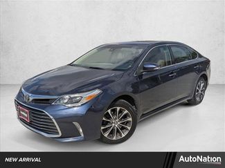 Used 2017 Toyota Avalon XLE video 1