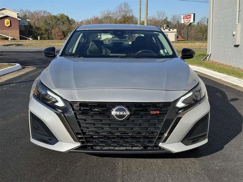 Used 2023 Nissan Altima 2.5 SR image 24