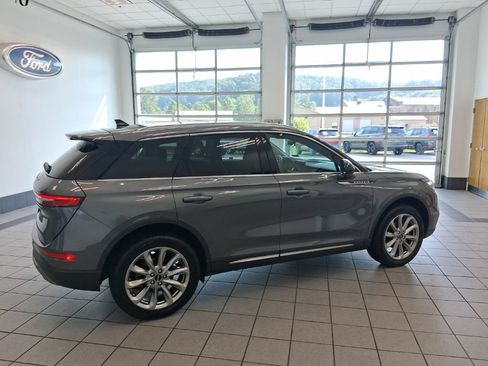 Used 2022 Lincoln Corsair AWD w/ Premium Package image 20