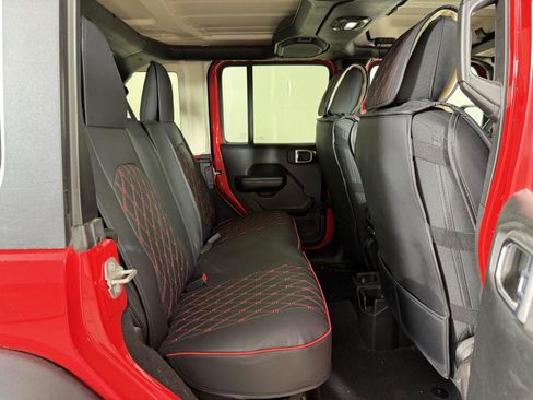 Used 2018 Jeep Wrangler Unlimited Sport S AWD/4WD image 14