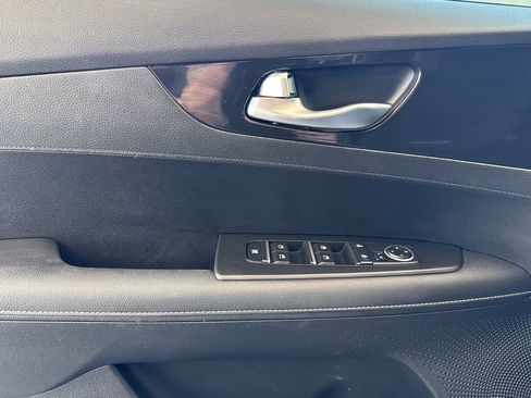 Used 2024 Kia Forte GT-Line w/ GT-Line Premium Package FWD image 11