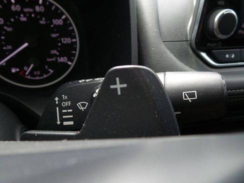 Used 2024 Nissan Rogue S FWD image 36