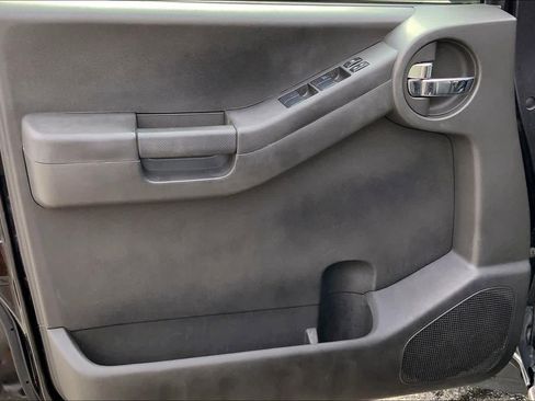 Used 2011 Nissan Xterra PRO-4X w/ Pro-4x Leather Pkg AWD/4WD image 20
